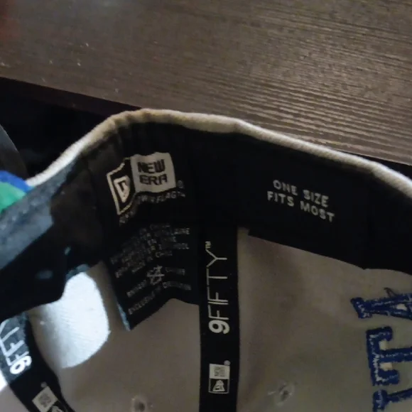 Indians New Era Gray and Blue Snapback Cap with Embroidered Logo - Picture 3 of 3